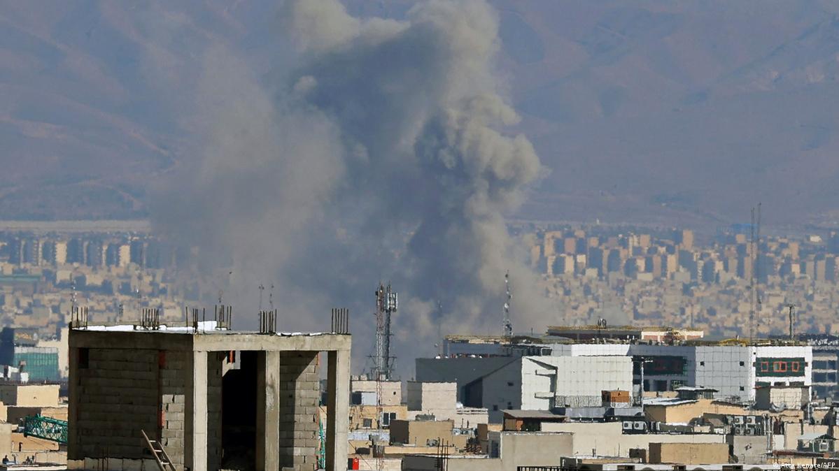 انفجارات تهز طهران.. وانقطاع كامل للإنترنت عن إيران منذ 7 أيام